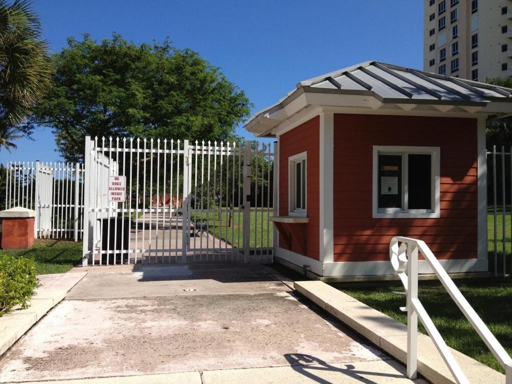 Gorgeous Beachy Chic Condo In Key Biscayne Miami Exterior foto
